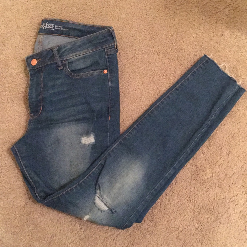 Old Navy Rockstar ripped jeans